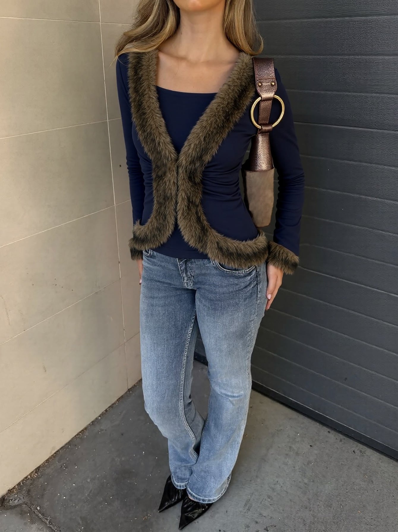 Slim Fit V-Neck Jacket – Plush Detail Streetwear Cardigan