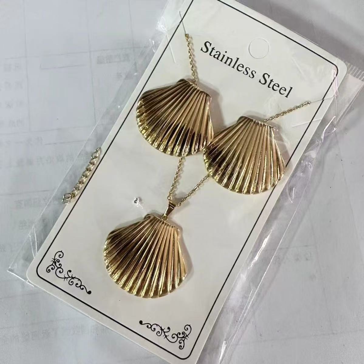 Stainless Steel Geometric Jewelry Set – Sea Life Pendant Necklace & Earrings