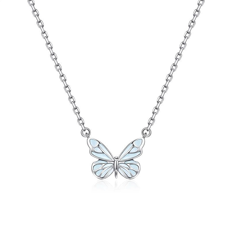 Luminous Butterfly Necklace – Glow in the Dark