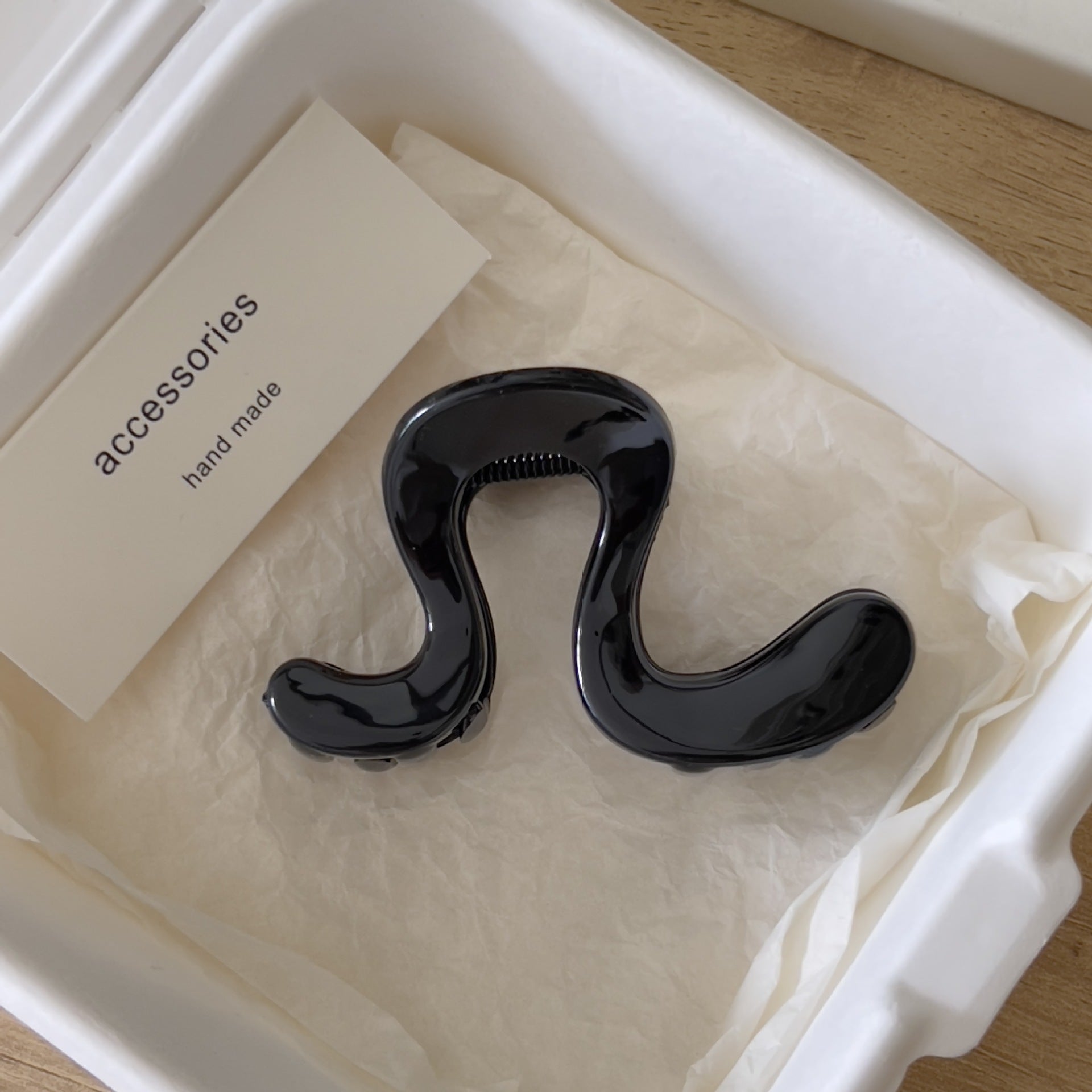 Hair Claw Clip – Elegant Acrylic Shark Hair Clip