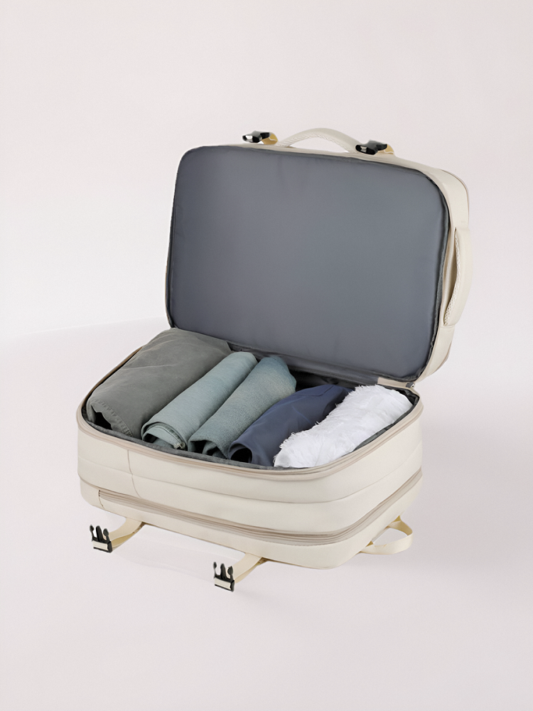 Expandable Backpack – Lightweight & Multi-Functional