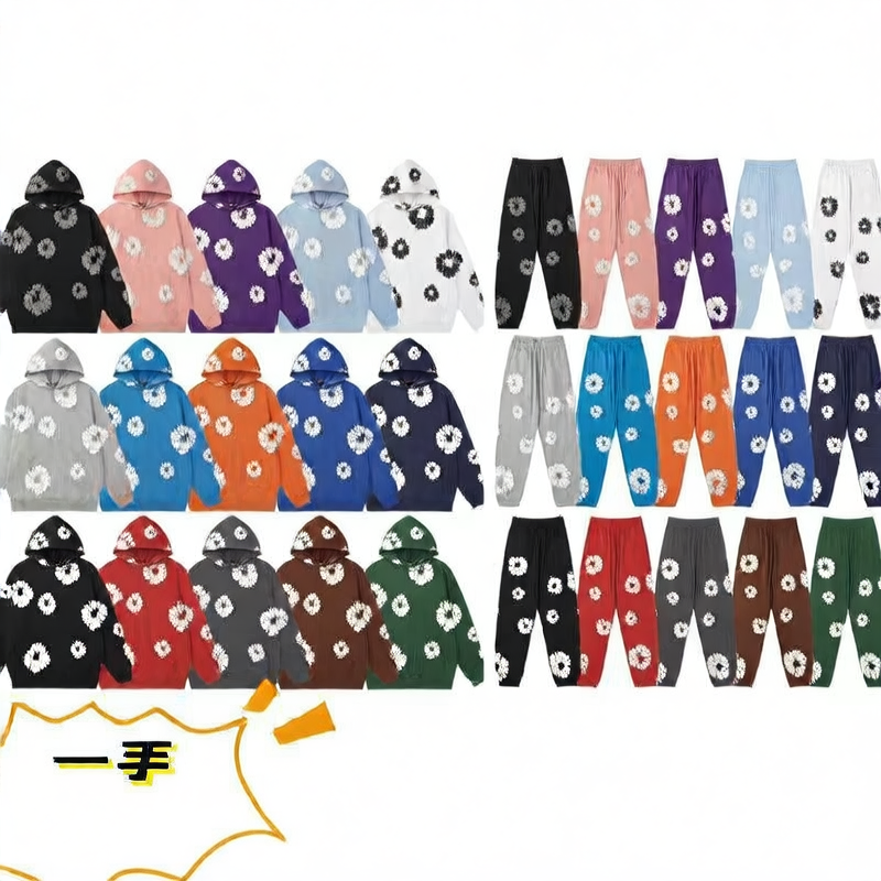 Hooded Sweatshirt – Fleece-Lined Pullover with Foam Print Design
