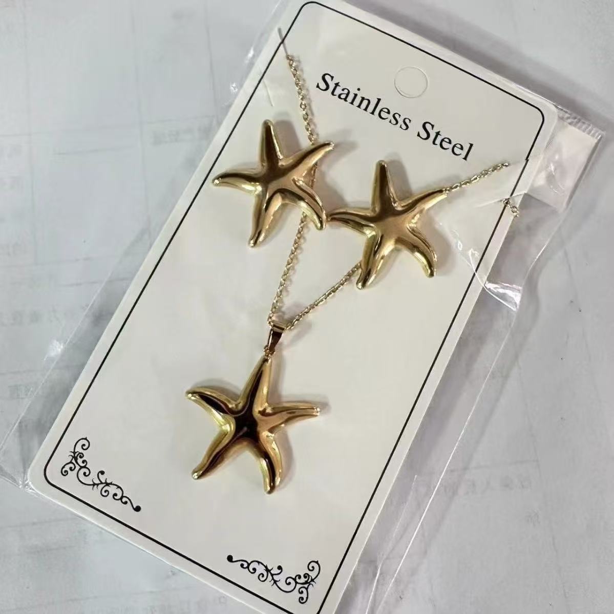 Stainless Steel Geometric Jewelry Set – Sea Life Pendant Necklace & Earrings