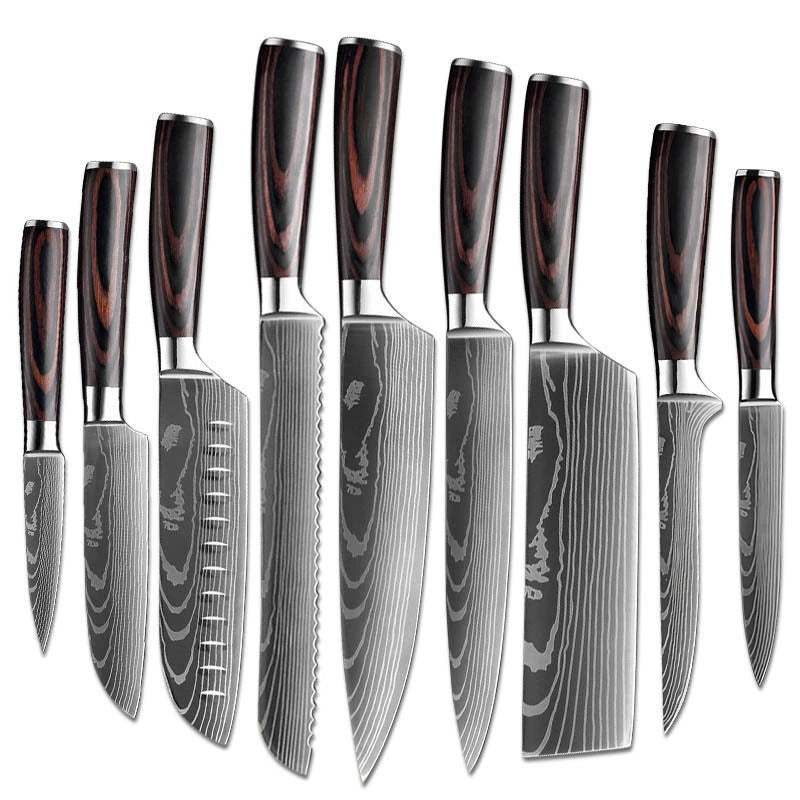 Damascus Pattern Chef Knife – Japanese-Style Santoku Knife with Wooden Handle