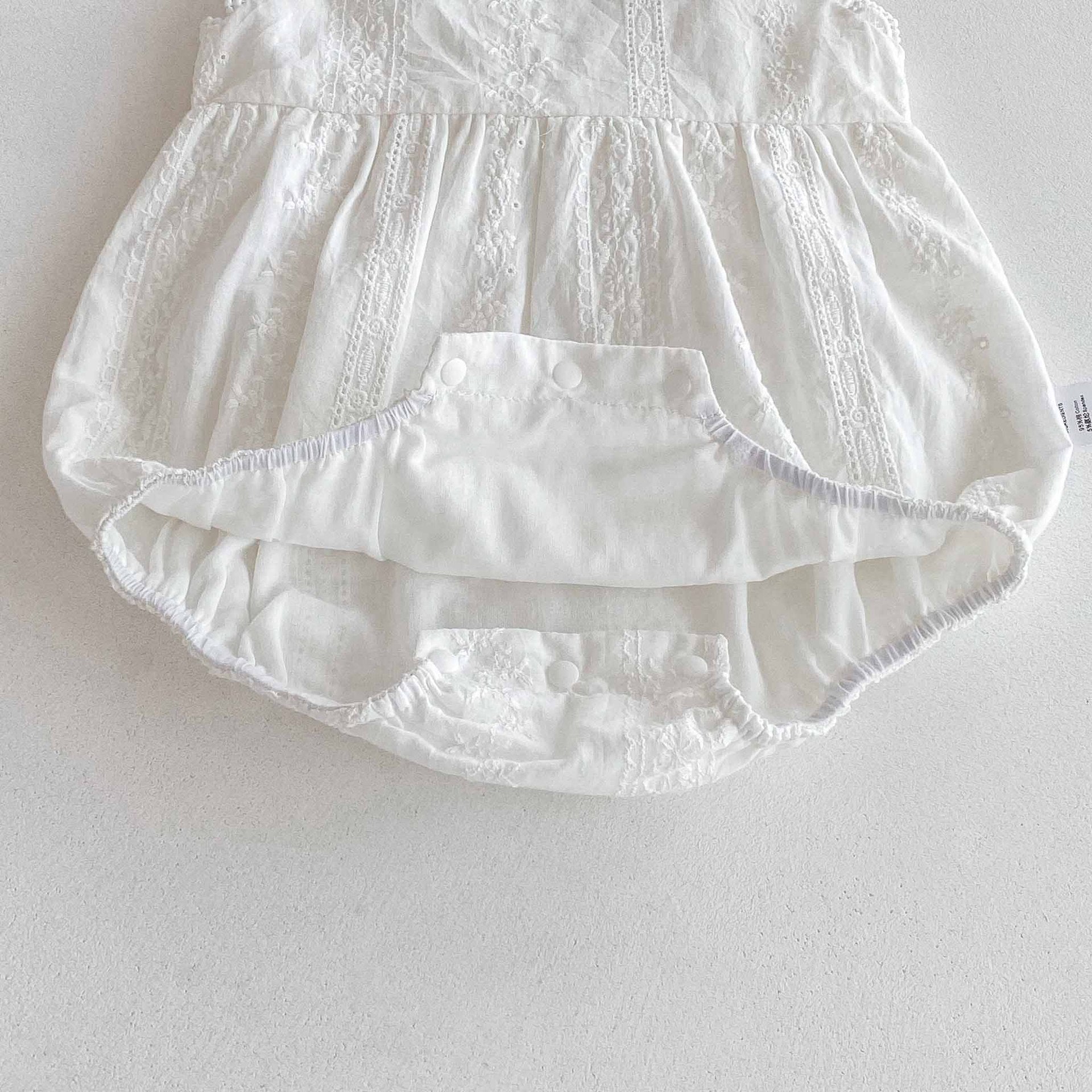 Cotton Baby Sleeveless Romper – Lightweight Korean Style Summer Bodysuit